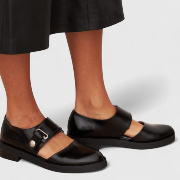 Black / 12 US | 43 EU