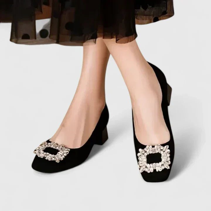 Black / 12