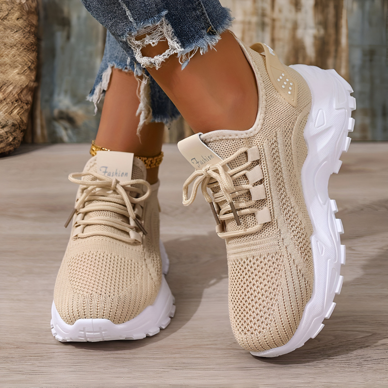 Beige / UK 10 (43)