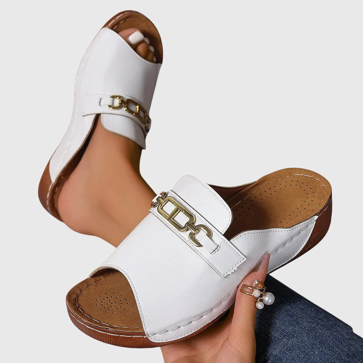 White / 43