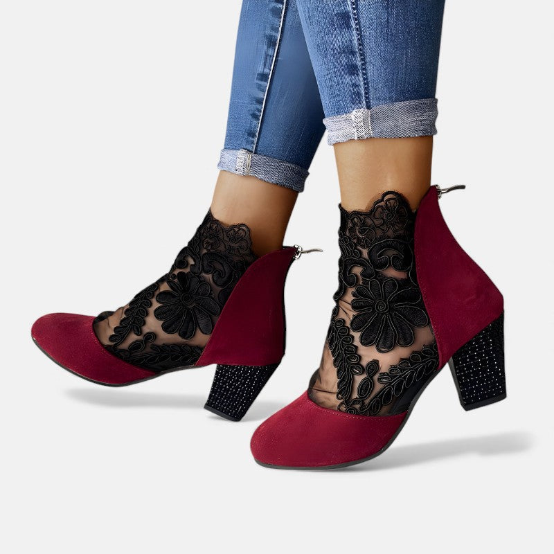 Red / 12