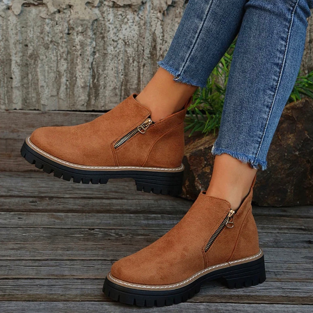 Brown / UK 10 (43)