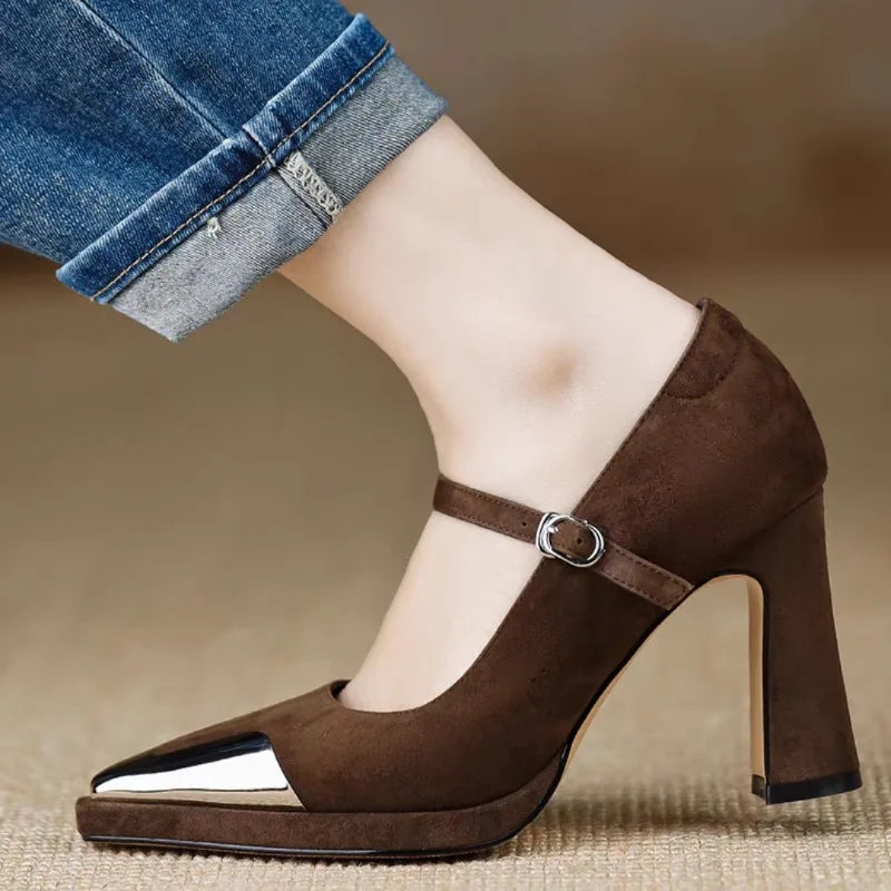 Mora | Elegant Pumps