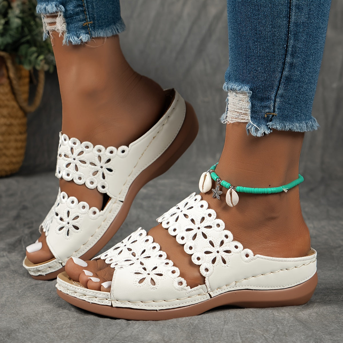 White / 41